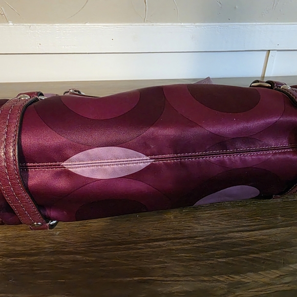 Coach Poppy - Picture 3 of 11